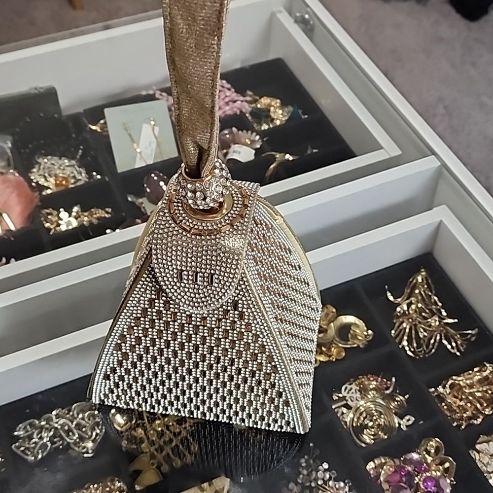 Source Unknown Gold Rhinestone Clutch - Picture 2 of 3